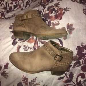 Ankle booties